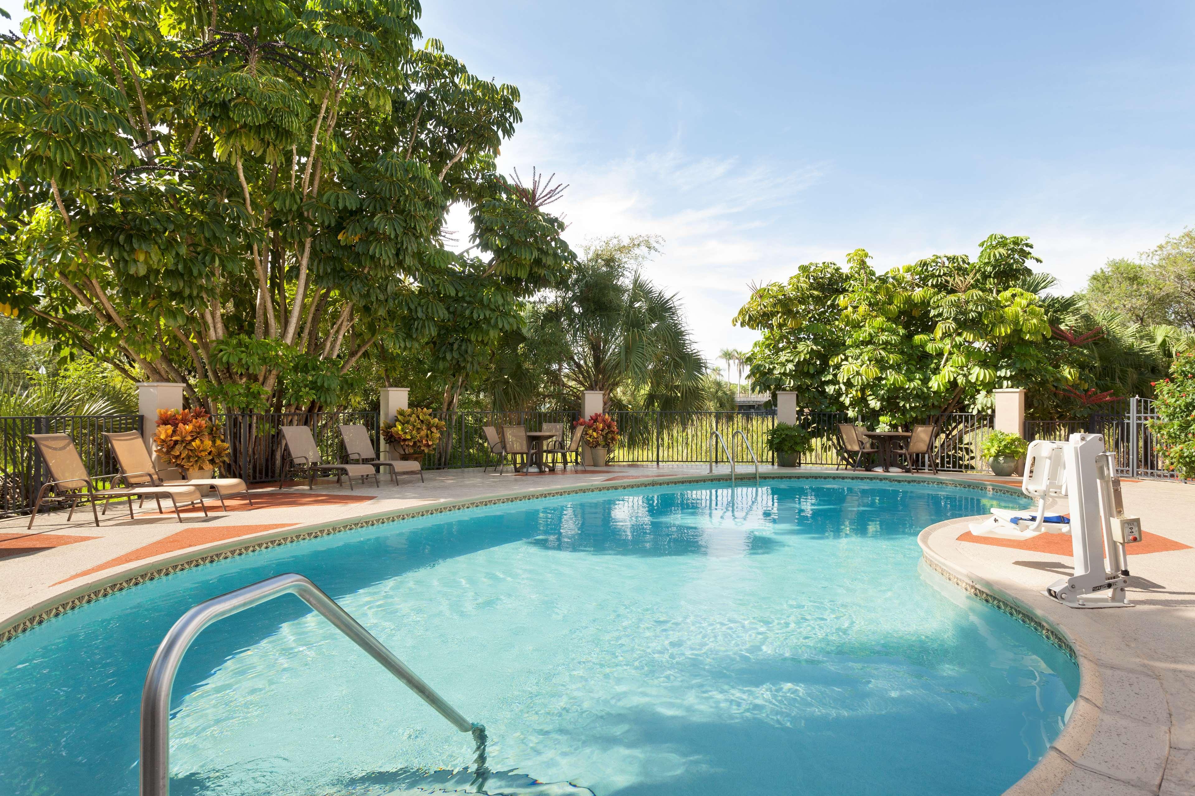 The Palms Inn & Suites Miami, Kendall, Fl エクステリア 写真