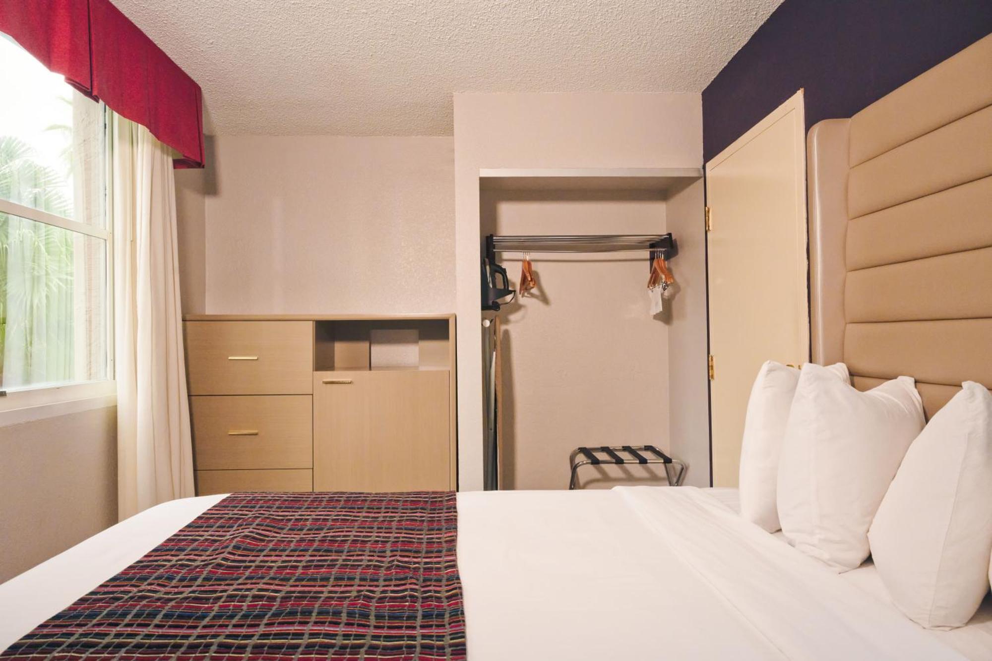 The Palms Inn & Suites Miami, Kendall, Fl エクステリア 写真